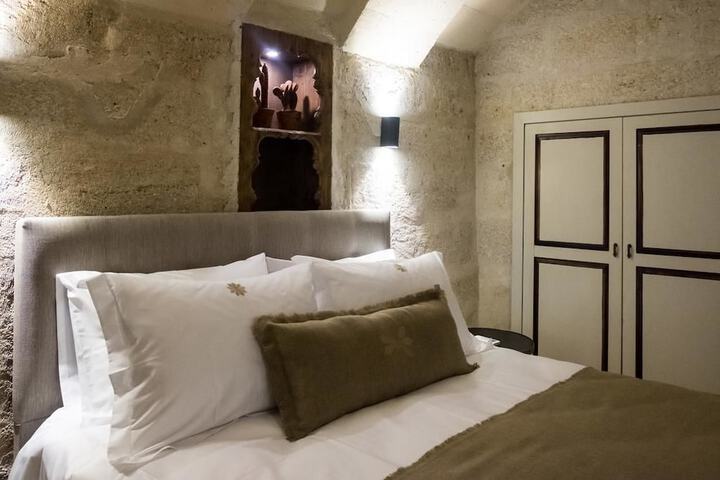 Room 7 of 57