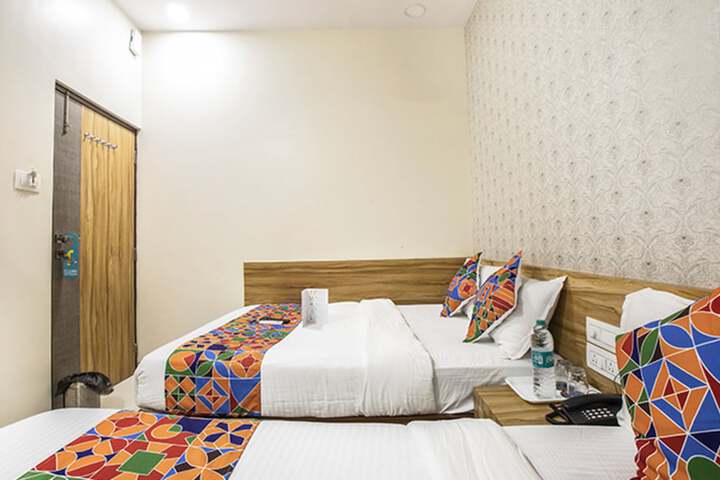 Room 9 of 23