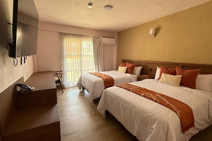 Room 4 of 27
