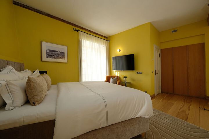 Room 50 of 115