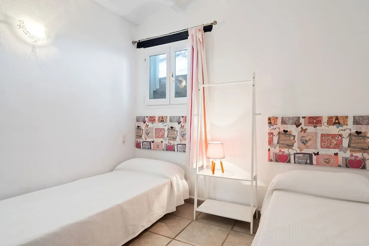 Lovely Bungalow in Oliva With Swimming Pool