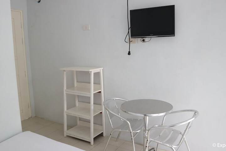 Room 18 of 27