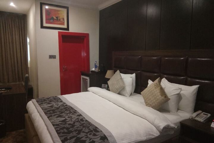 Room 17 of 59