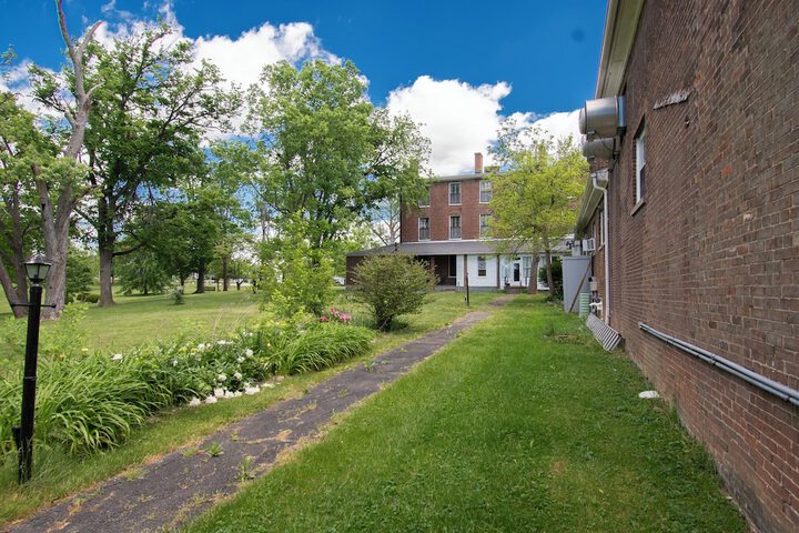 Hotel 70 of 75