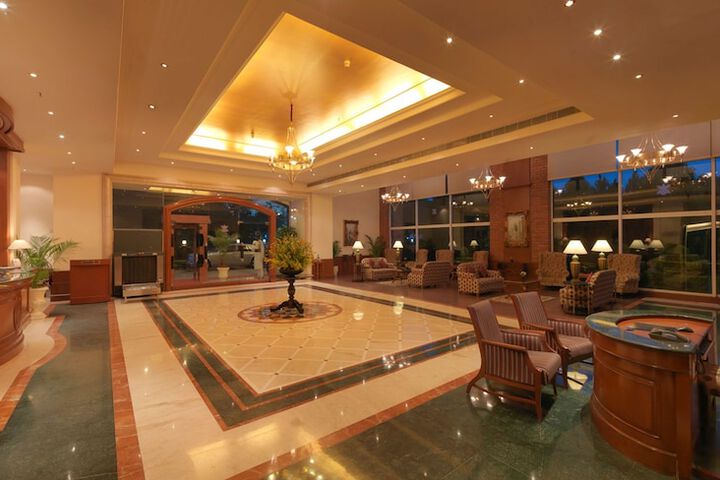 Guest Lobby
