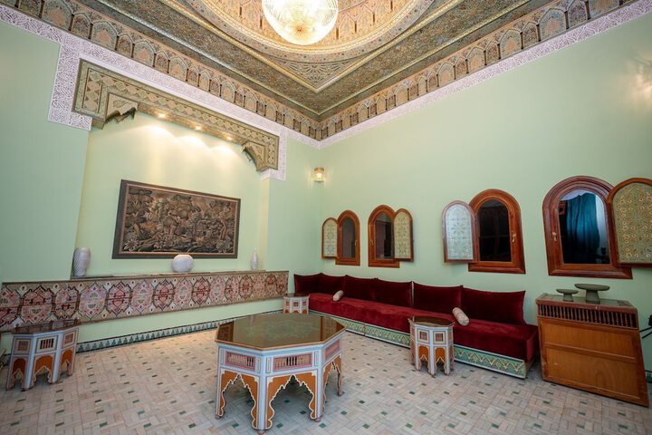 Room 15 of 32