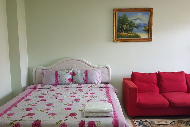 Room 10 of 25