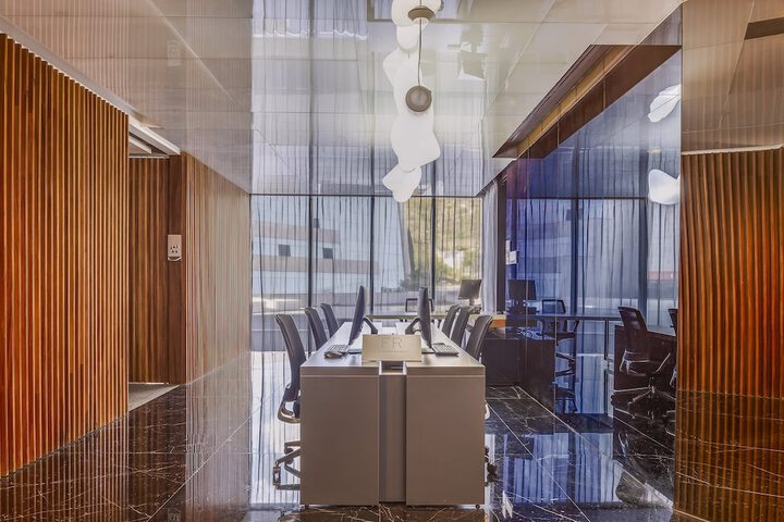 Business Center 29 of 42