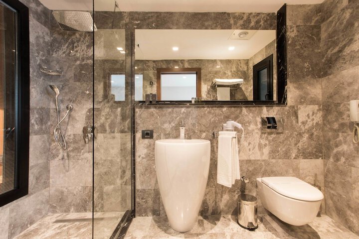 Bath Interior