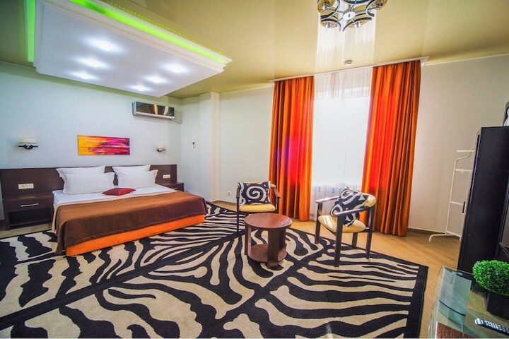 Room 16 of 35