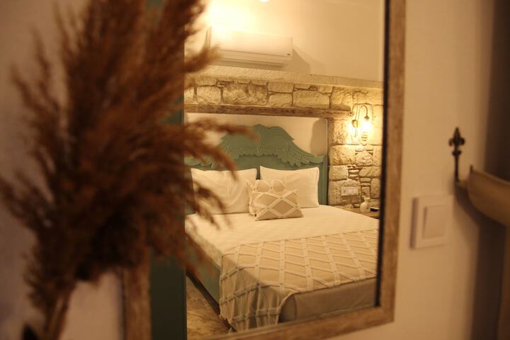 Room 11 of 141
