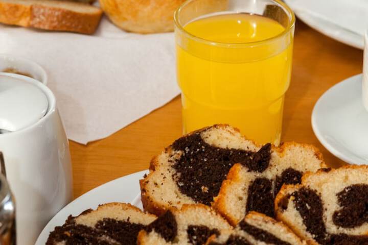 Breakfast/Coffee Service 96 of 152