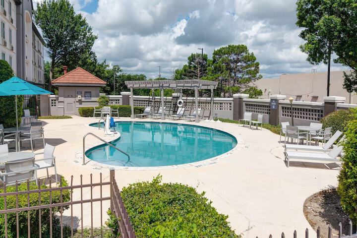 Pool 34 of 48