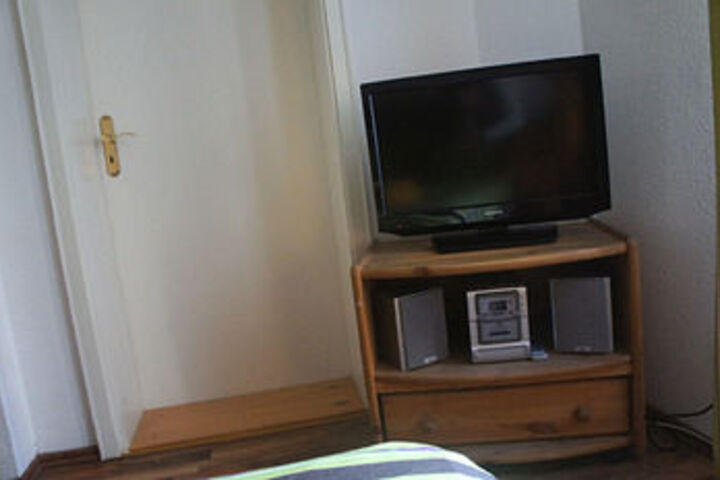 Room 42 of 61