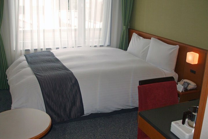 Room 6 of 36