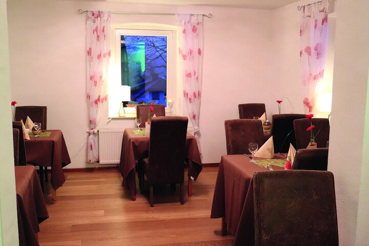 Dining Photos