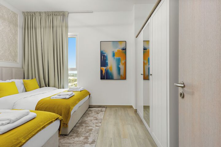 Room 93 of 662
