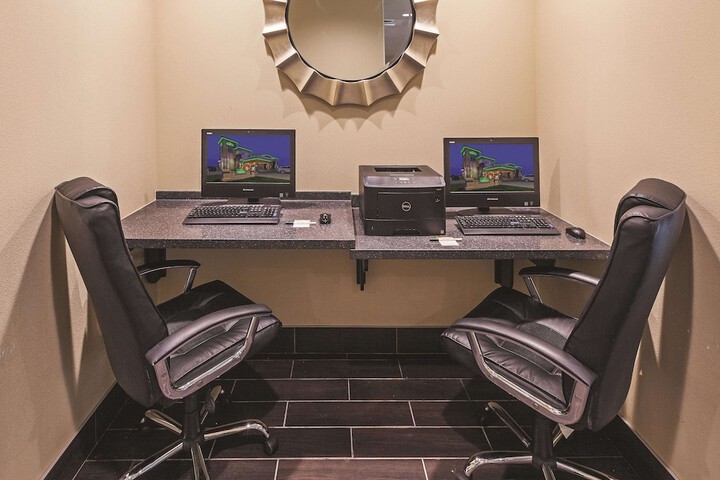 Business Center 47 of 53