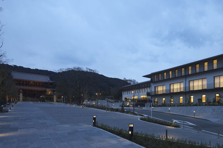 Exterior of Chion-in Wajun-Kaikan