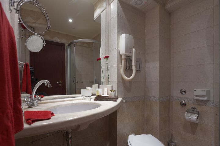 Clean Restrooms