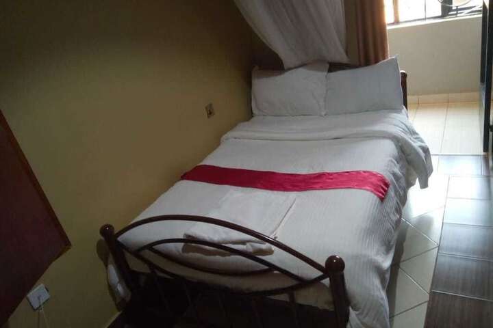 Room 6 of 51