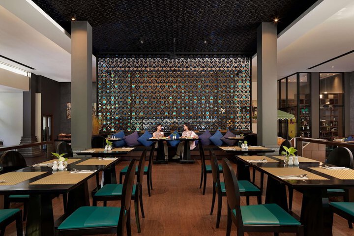 Dining 121 of 160