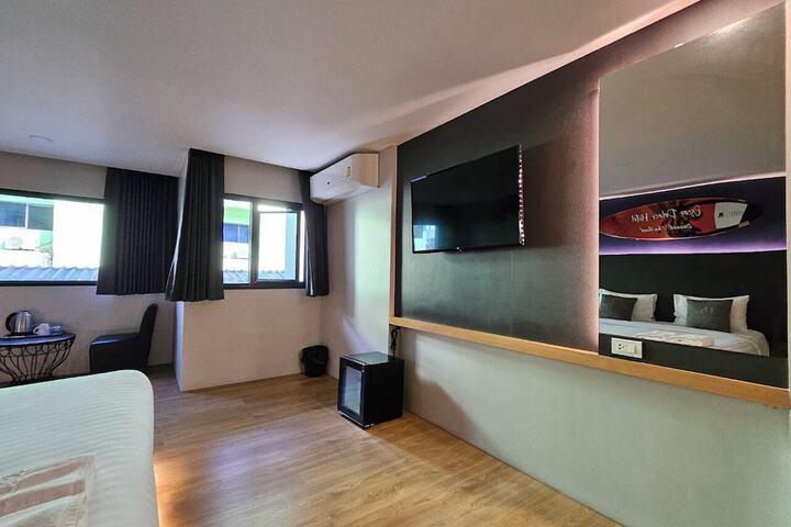 Room 22 of 49