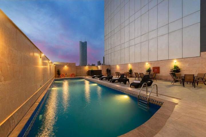 Pool 28 of 50