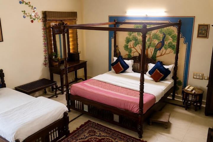Room 4 of 46