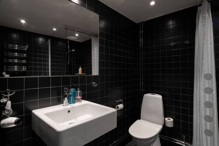 Room 839 of 865