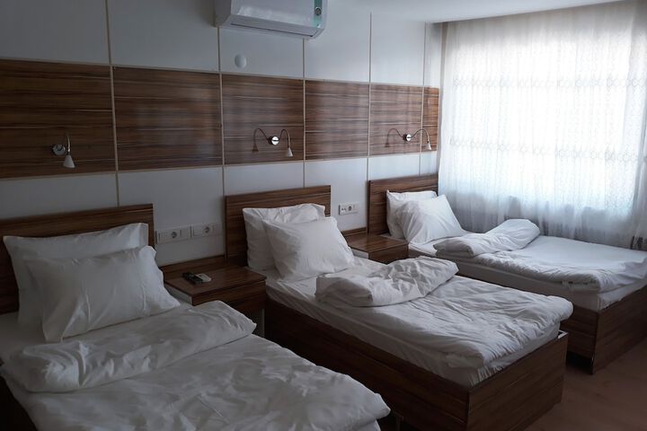 Room 11 of 73