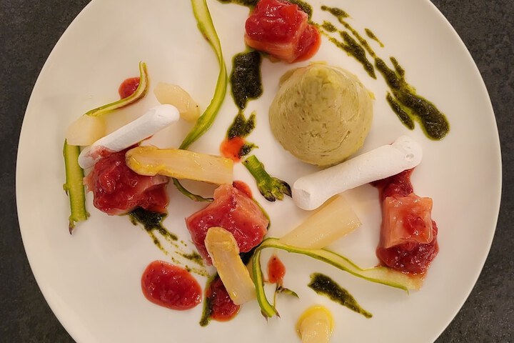 Dining 95 of 154
