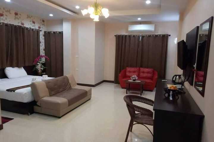 Room 28 of 128