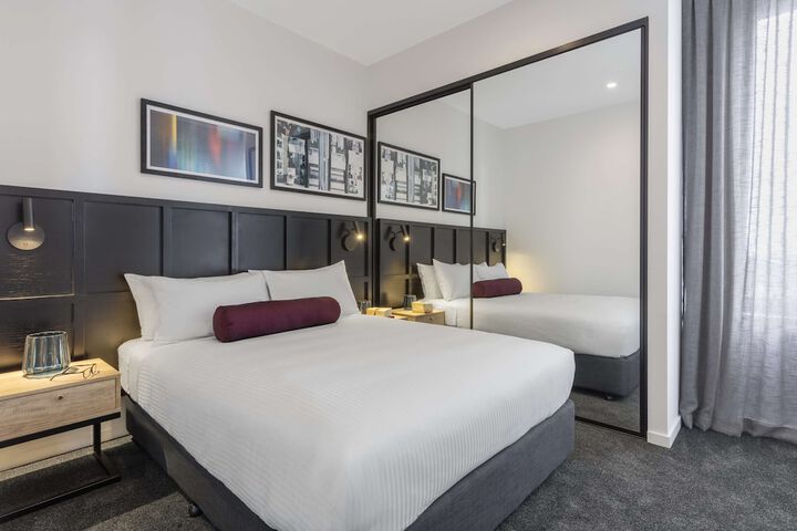 Room 25 of 63