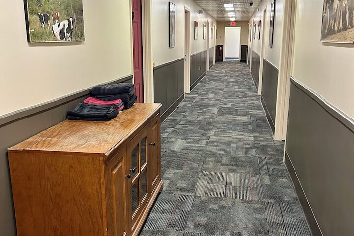 Ballroom/Hall 18 of 21
