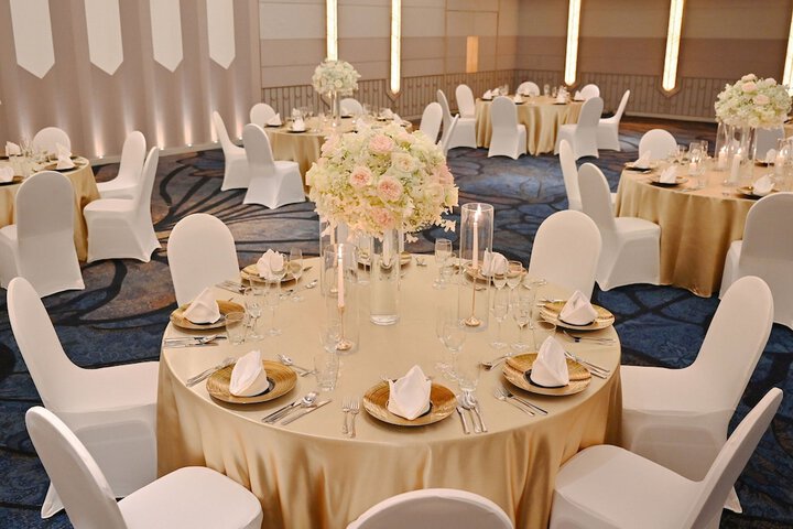 Ballroom/Hall 200 of 297