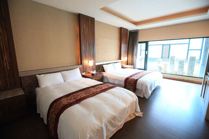 Room 51 of 67