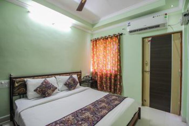 Room 5 of 28
