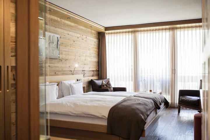 Room 10 of 70