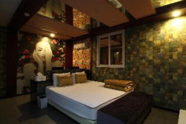 V Hotel Sasang