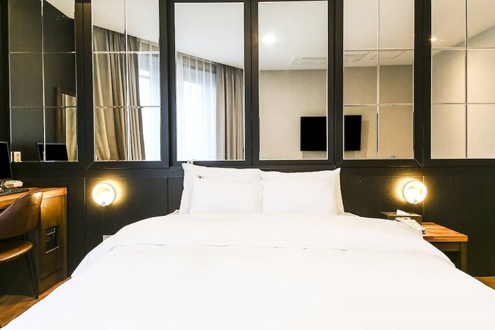 Room 21 of 55