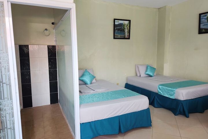 Room 9 of 35