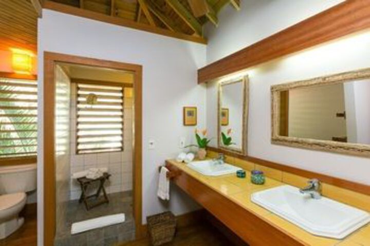 Room 4 of 27