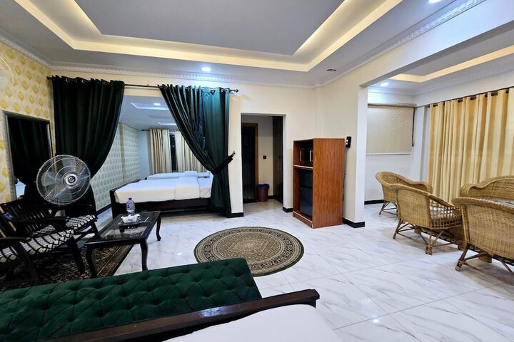 Room 37 of 87
