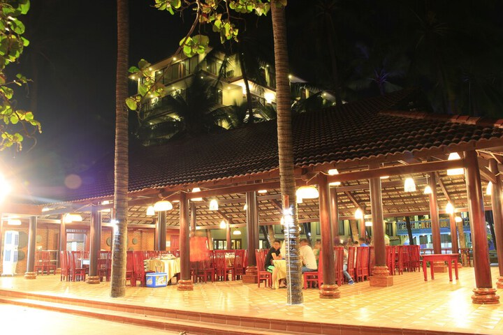 Dining 55 of 127