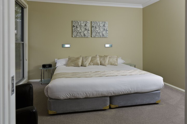 Room 13 of 41