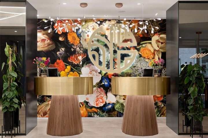 Entrance & Lobby