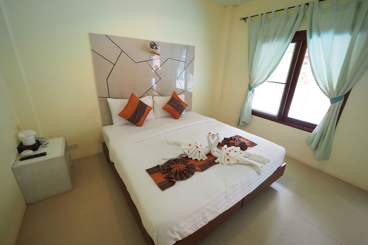 Room 17 of 52