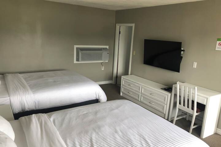 Room 6 of 50