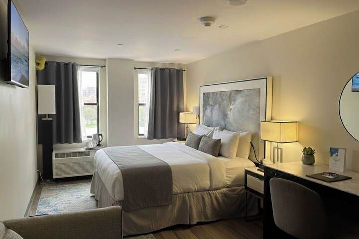 Room 3 of 26